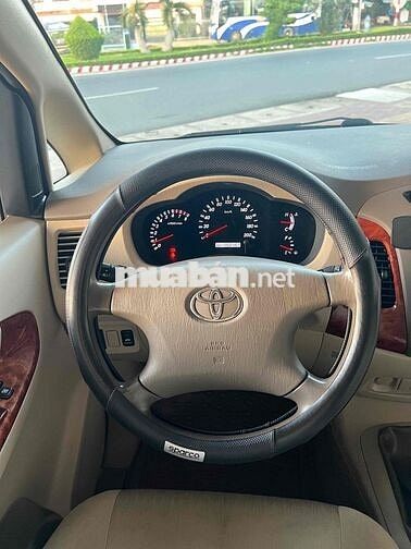 Toyota Innova 2008 G - 150000 km