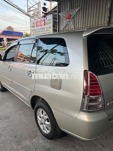Toyota Innova 2008 G - 150000 km