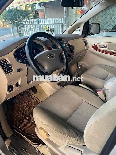 Toyota Innova 2008 G - 150000 km