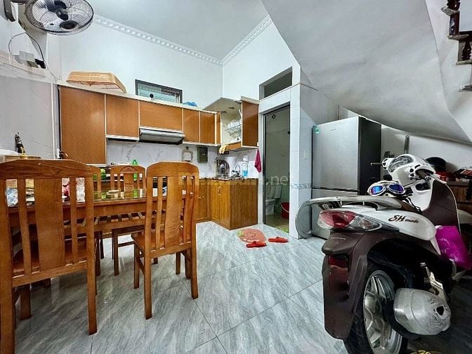 Giá rẻ bất ngờ , giảm tới 200tr nhà đường Đồng Xoài,Tân Bình, giá 2tỷ8
