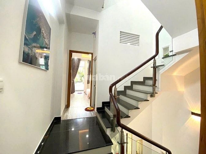 Bán gấp nhà ở đường Bùi Quang Là, P.12, Q.Gò Vấp - HXH chỉ 3tỷ420 TL