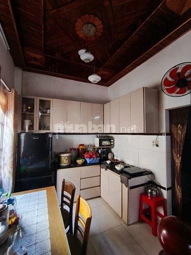 NHÀ Ở ĐẸP ỐP GỖ 2 MẶT TIỀN HẺM KHU VỰC TÂN PHÚ (có thương lượng)