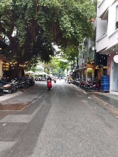 Cần bán nhà Hoa Giấy, nhà mới chính chủ sang tên, 3tỷ640, 1T2L, 48m2