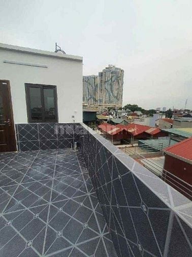 NHÀ MỚI PHỐ NGỌC LÂM - 7TẦNG THANG MÁY - CHỦ TỰ XÂY - NGÕ NÔNG THOÁNG