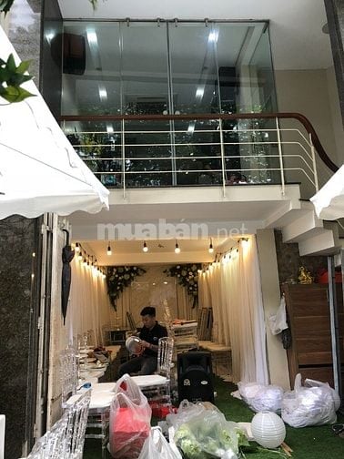 Bán nhà mặt phố Bờ sông Sét, DT 60 m2, 2 mặt tiền, 2 nhà riêng biệt, ở