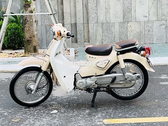 Honda Cub 50cc ĐÈN LED BIỂN HÀ NỘI CHÍNH CHỦ