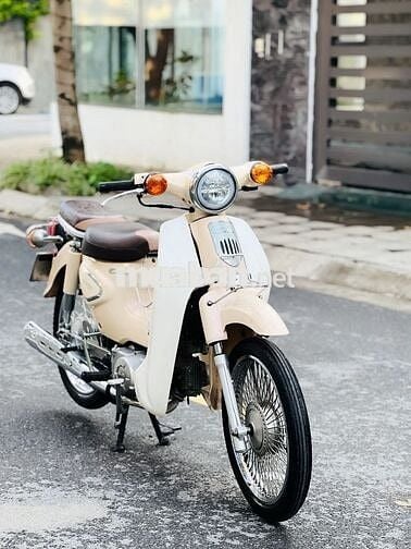 Honda Cub 50cc ĐÈN LED BIỂN HÀ NỘI CHÍNH CHỦ