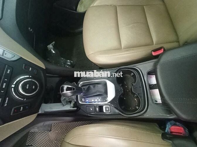 Hyundai Santa Fe 2017 2.4 AT 4 WD - 83000 km