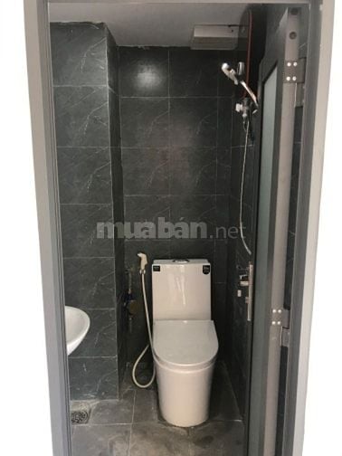 Cho thuê nhà nguyên căn số 169/9 đường Trương Định, Quận 3