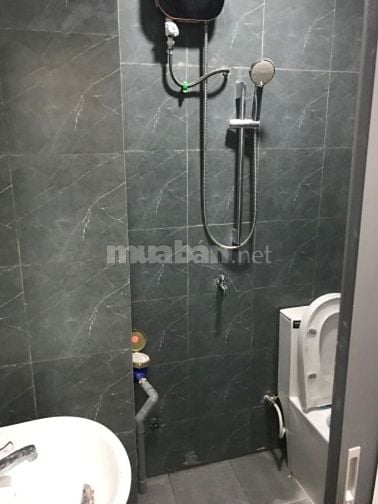 Cho thuê nhà nguyên căn số 169/9 đường Trương Định, Quận 3