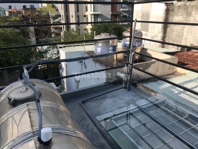 Cho thuê nhà nguyên căn số 169/9 đường Trương Định, Quận 3