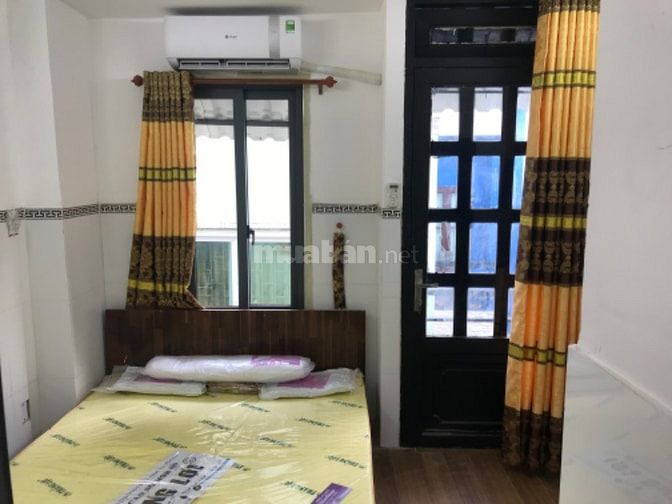 Cho thuê nhà nguyên căn số 169/9 đường Trương Định, Quận 3