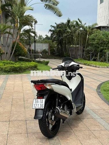 SH150i (sm 1058) Trắng Đen Sporty đk 2011 BS 12136