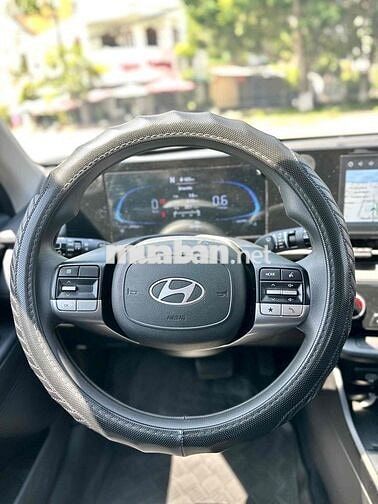 Hyundai Accent 2024 1.5 AT - 10000 km