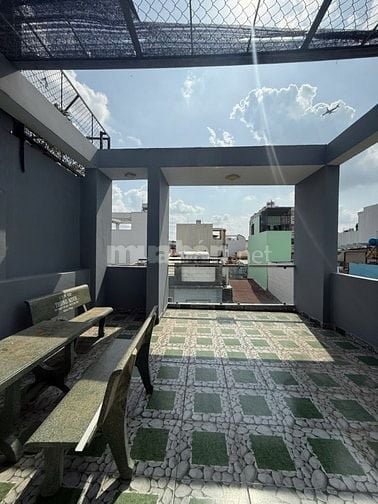 Tân Phú - Nhà 3 tầng 65m2 - ngang hơn 4m gần AEON Tân Phú - 5,6 tỷ 