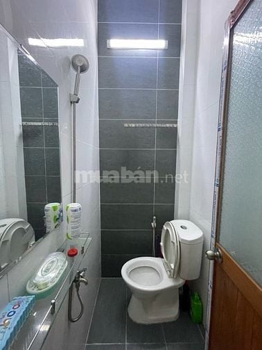 Tân Phú - Nhà 4 tầng BTCT nhỉnh 3t xíu gần AEON Tân Phú 