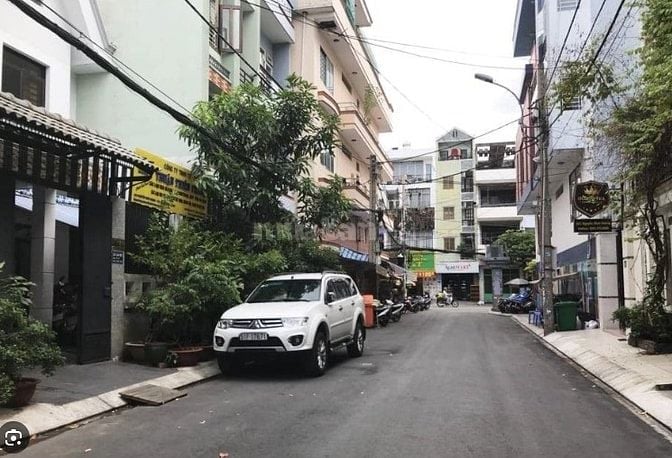 NHÀ VÕ VĂN KIỆT QUẬN 1, SÁT BẾN NGHÉ (3,9 X 14m) - CHỈ 13 TỶ