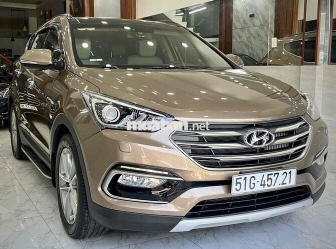 HYUNDAI SANTAFE 2017 máy dầu bản FULL OPTION.