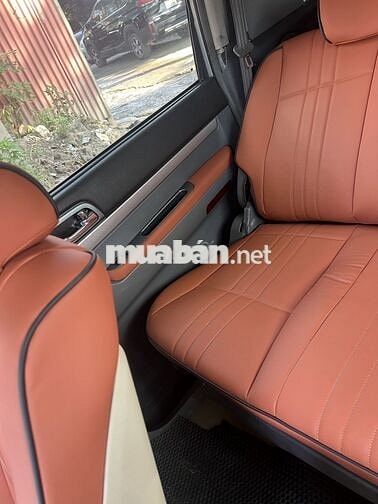 Ssangyong Stavic 2009  - 170000 km