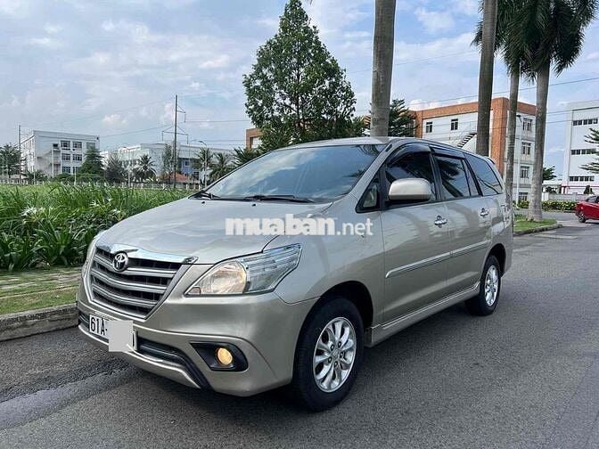 Toyota Innova 2014 E 2.0L MT Số Sàn Xe 1 chủ xài