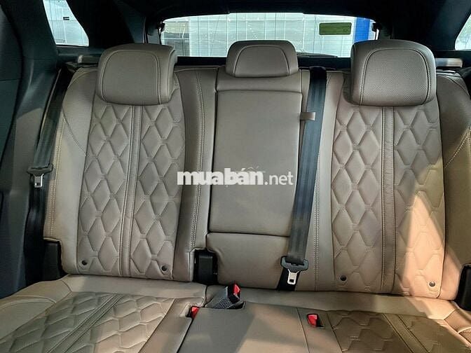 còn 1 chiếc *** New Peugeot 3008 GT 2024