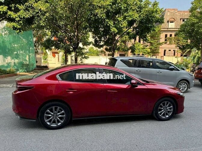 Mazda 3 1.5L Deluxe 2022