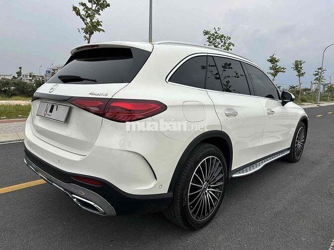 Mercedes Benz GLC Class 2024 - 7999 km Bank 90%