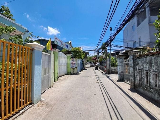 Bán đất tặng 2 nhà gác lửng kiên cố – Mặt tiền 6m – Giá chỉ 3.79 tỷ
