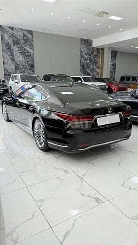 Siêu lướt. Lexus LS 500H sản xuất 2025, giá r