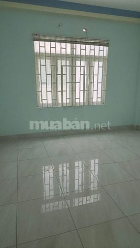 Cho thuê Nhà mặt Tiền nguyên căn 4,5 x 20m, hướng Đông, 1 trệt, 3 lầu