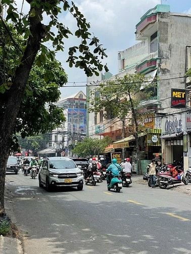 MT đường D5 ngay ĐH Ngoại Thương, Bình Thạnh. (4,5x20m), Giá 24,5 tỷ