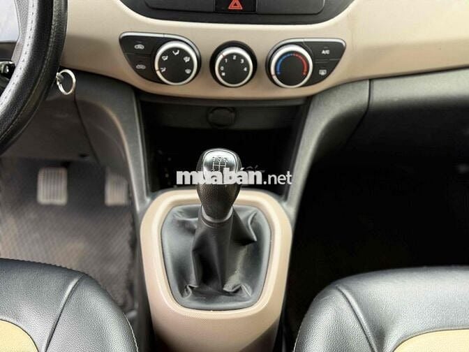 Bán xe Huyndai i10 số sàn HB rất đẹp