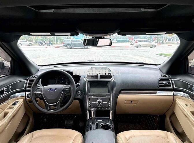 Ford Explorer 2017 2.3L Ecoboost - 12000 km