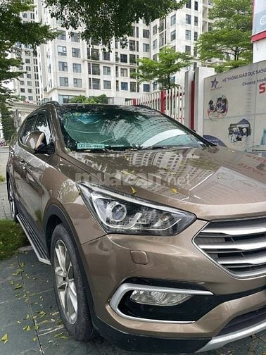 Hyundai Santa Fe 2016 2.4L 4WD - 100000 km