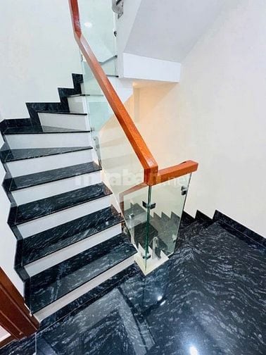 BÁN NHÀ MỚI XÂY – FULL NỘI THẤT CAO CẤP – TRUNG TÂM QUẬN 3