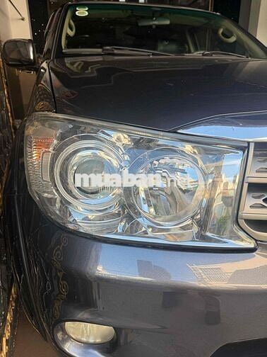 Toyota Fortuner 2012 - 160000 km