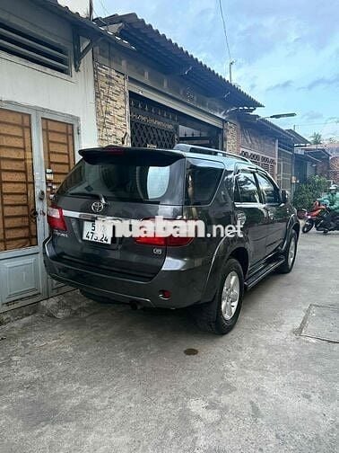 Toyota Fortuner 2012 - 160000 km