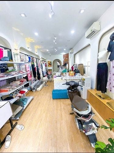SIÊU HIẾM , MẶT TIỀN QUẬN 3 , KD LÊ VĂN SỸ , 70m2 NỞ HẬU GIÁ 13.9 TỶ
