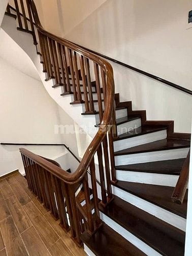 Chính chủ bán nhà ngõ 381 Nguyễn Khang, Cầu Giấy