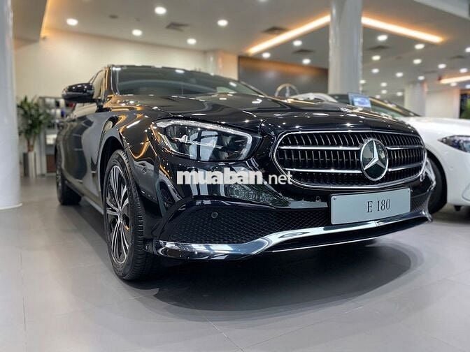 Mercedes Benz E Class 2023 E180