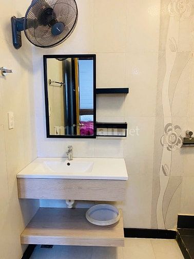 Cho thuê căn hộ lô A 590 cmt8, đầy đủ nội thất, giao ngay