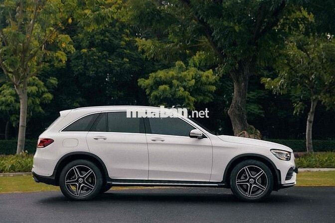 Mercedes Benz GLC 2022 300 4Matic - 32000 km