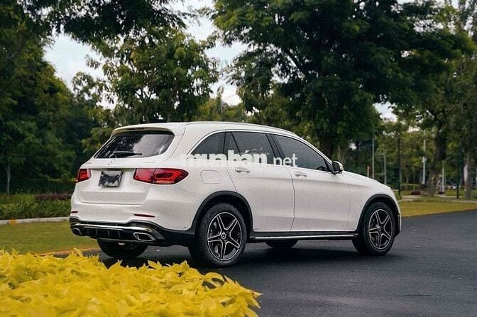 Mercedes Benz GLC 2022 300 4Matic - 32000 km