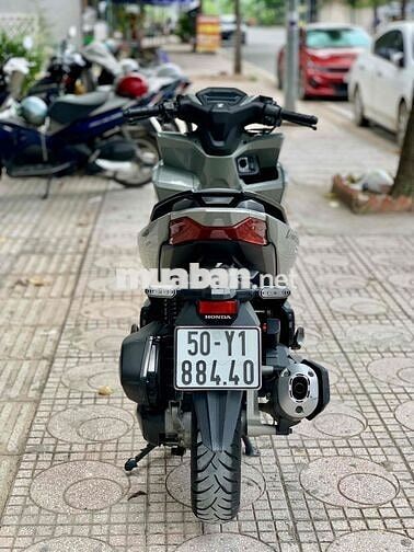 Cần để lại chiếc Vario 160 biển TP.HCM đời 2022