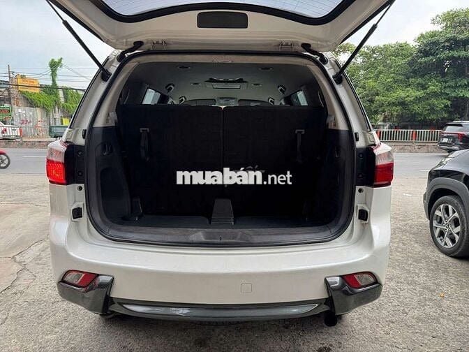 Isuzu Mu-X 2016 3.0AT,máy dầu,1 cầu, màu trắng