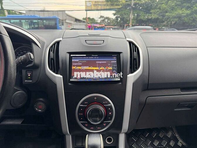 Isuzu Mu-X 2016 3.0AT,máy dầu,1 cầu, màu trắng
