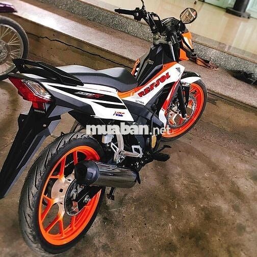 Cần bán xe chính chủ, xe nhập nguyên con.