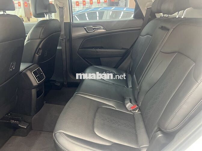 Kia Sportage 2022 2.0G Premium - 28000 km