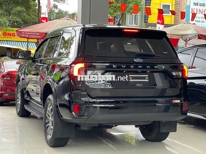 Ford Everest 2022 Ambiente 2.0L AT 4x2 - 35000 km