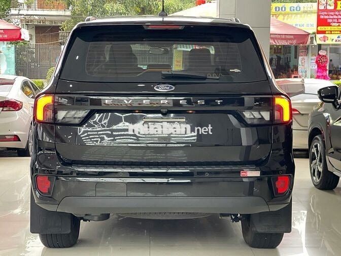 Ford Everest 2022 Ambiente 2.0L AT 4x2 - 35000 km